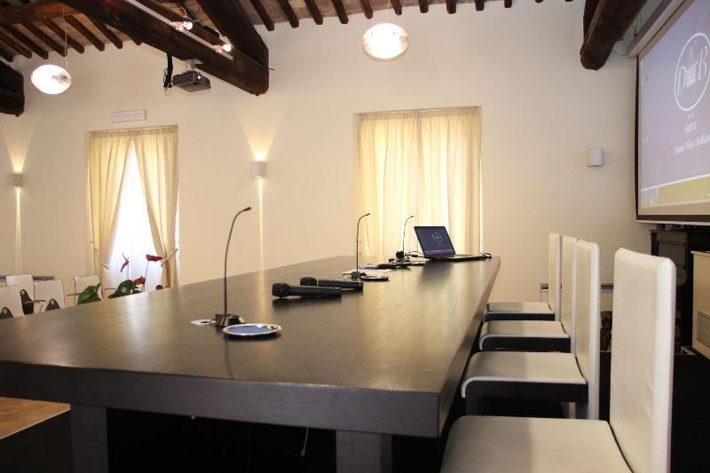 Fotos del hotel Dnb House:  5