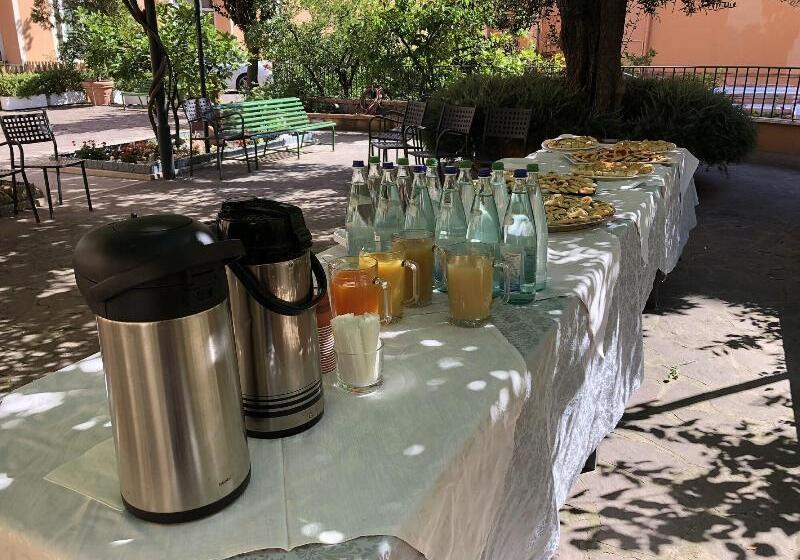 Fotos del hotel Dnb House:  6