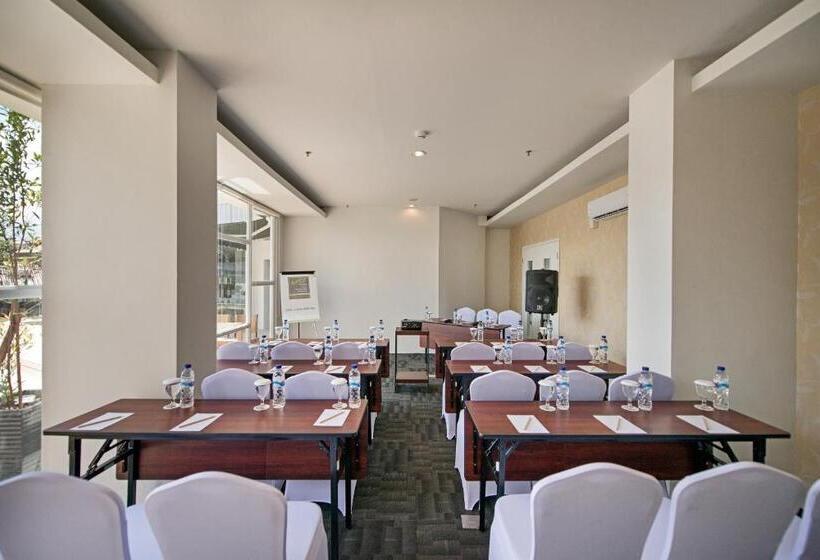 Fotos del hotel Whiz Prime Hotel Hasanuddin Makassar:  18