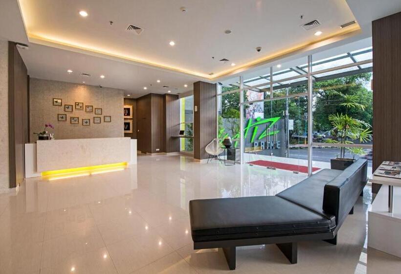 Fotos del hotel Whiz Prime Hotel Hasanuddin Makassar:  12
