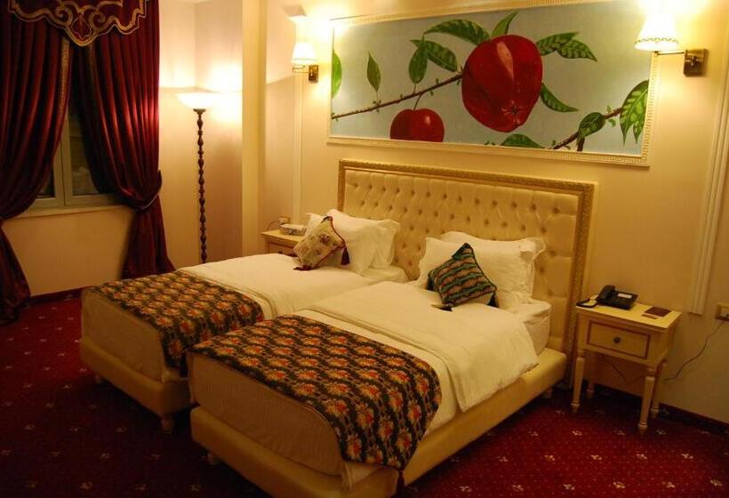 2 Kitarrat Boutique  & Spa