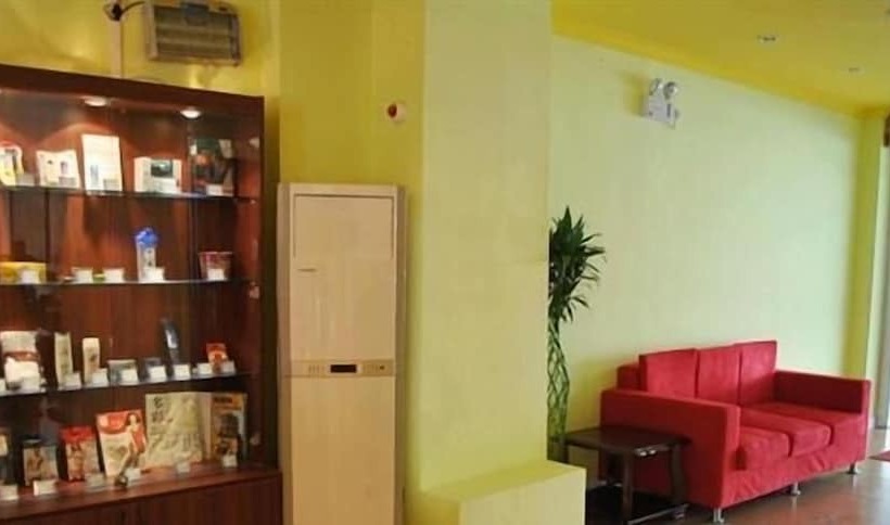 Fotos del hotel Home Inn Nanchang West Beijing Road:  11