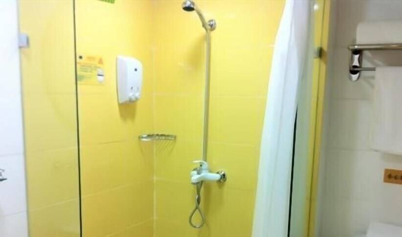 Fotos del hotel Home Inn Nanchang West Beijing Road:  4