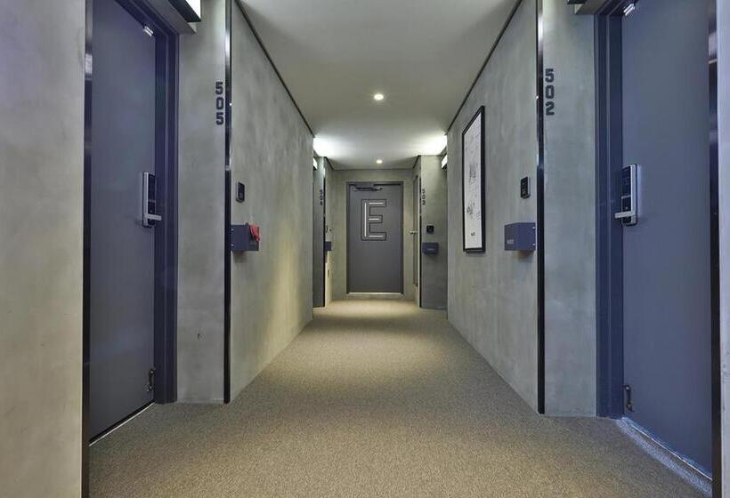 Fotos del hotel Makers:  3