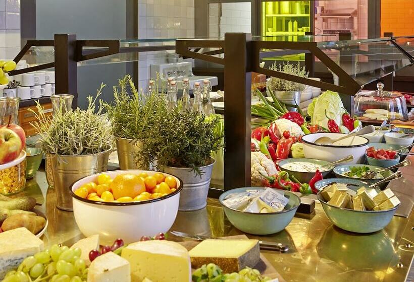 Fotos del hotel 25hours Hotel Altes Hafenamt:  9