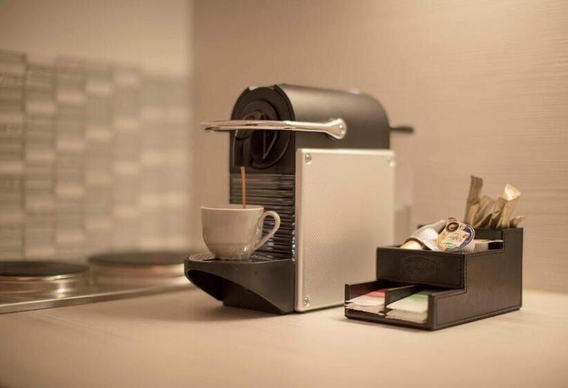 Fotos del hotel Helvetia Suites:  15