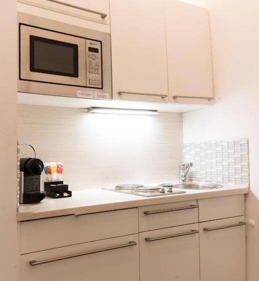 Fotos del hotel Helvetia Suites:  3