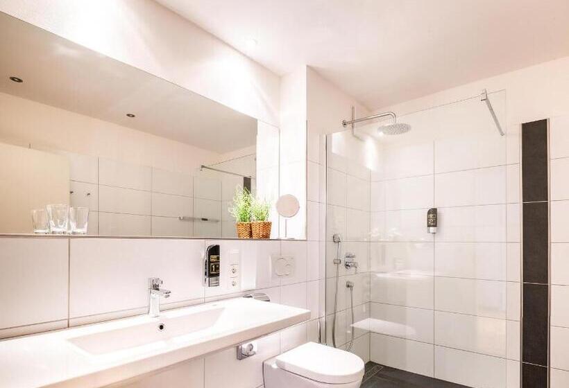 Fotos del hotel Schroeders Stadtwald:  13