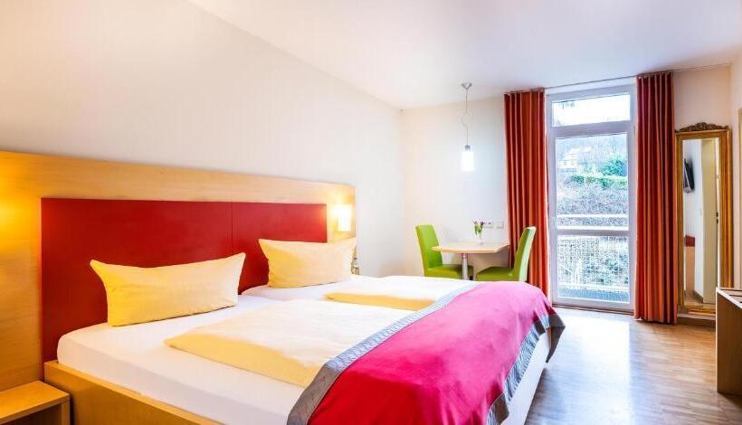 Fotos del hotel Schroeders Stadtwald:  7