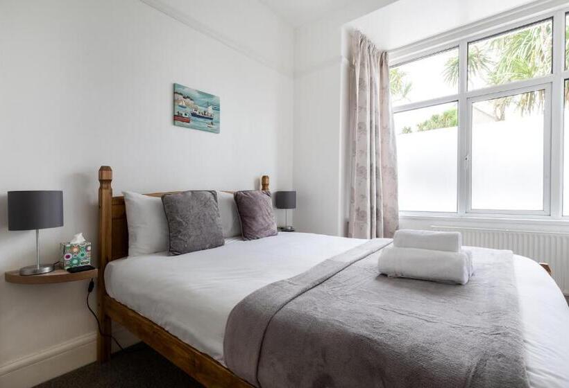 Fotos del hotel Oasis House:  14