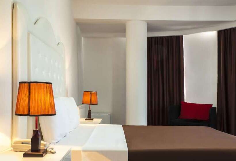 Fotos del hotel Grand Palace:  2