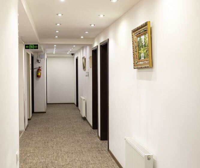 Fotos del hotel Grand Palace:  3