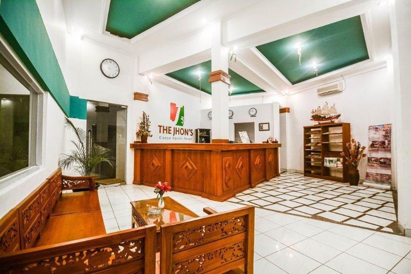 Fotos del hotel The Jhon's Cianjur Aquatic Resort:  3
