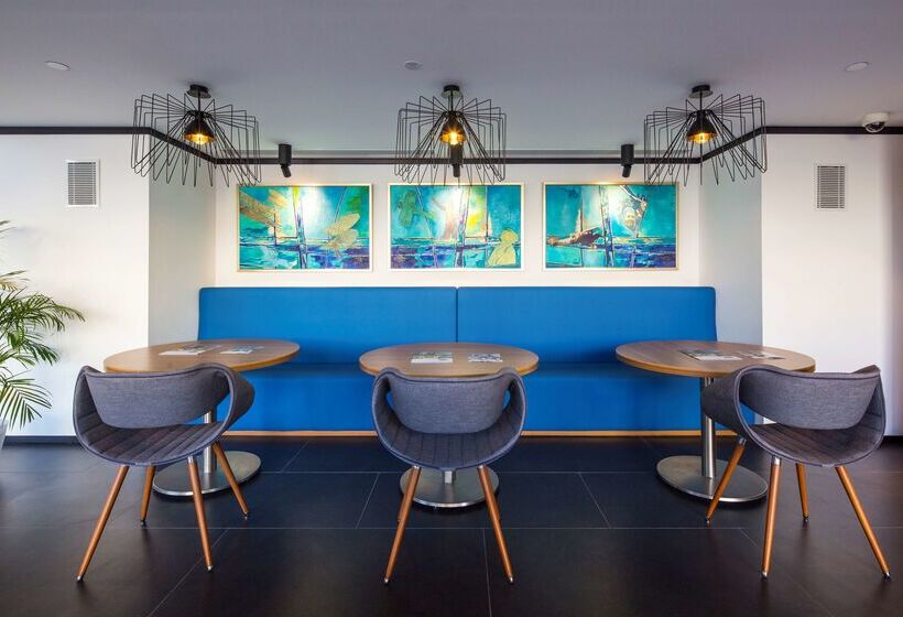 Fotos del hotel Hampton By Hilton Istanbul Kurtkoy:  22