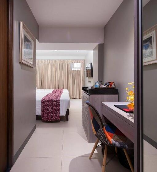 Fotos del hotel Solace:  19