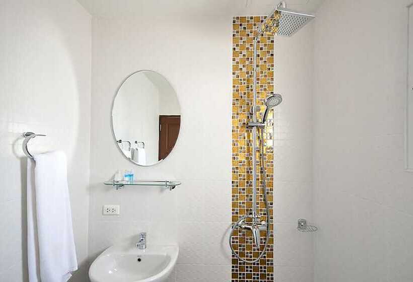 Fotos del hotel At Kamala   Sha Plus:  6