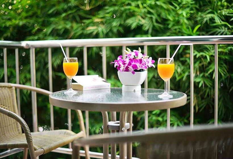 Fotos del hotel At Kamala   Sha Plus:  12