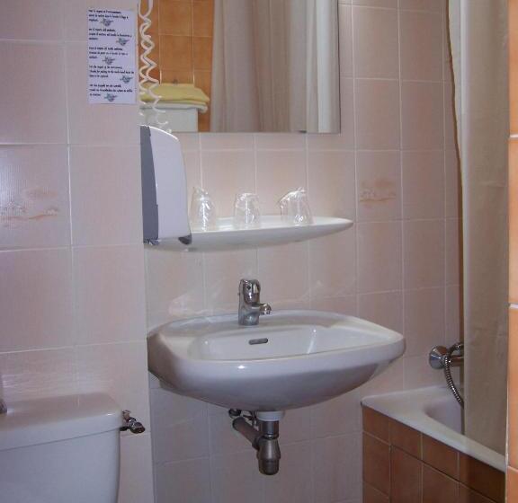 Fotos del hotel Hôtel Estival Arriel:  5