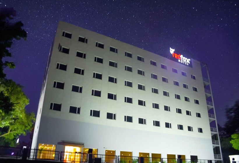 Red Fox Hotel Chandigarh