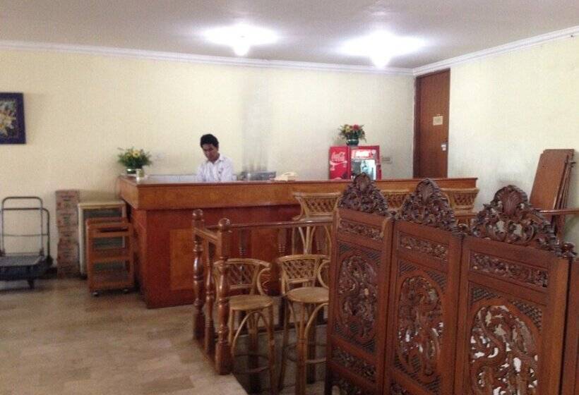 Fotos del hotel Lautze Indah:  5