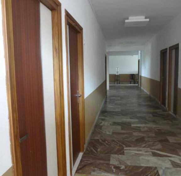 Fotos del hotel Shalimar Metro:  7