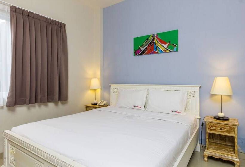 Fotos del hotel Reddoorz Plus @ Gunung Salak Street:  24