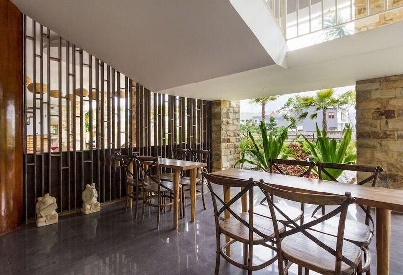 Fotos del hotel Reddoorz Plus @ Gunung Salak Street:  13