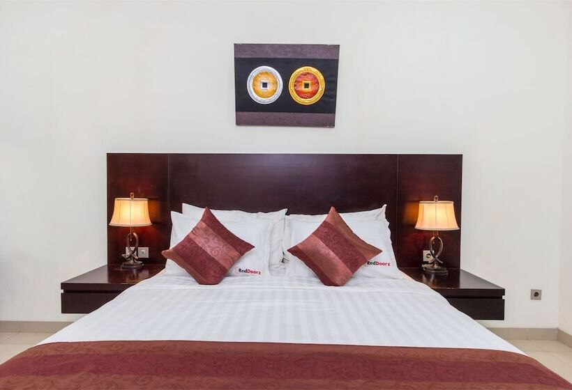 Fotos del hotel Reddoorz Plus @ Shri Lakshmi Seminyak:  11