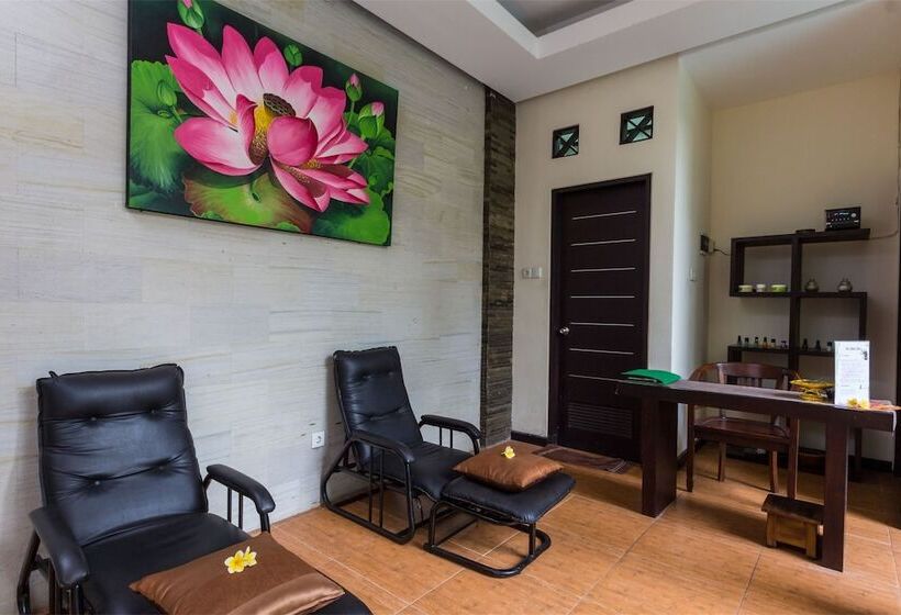 Fotos del hotel Reddoorz Plus @ Shri Lakshmi Seminyak:  4