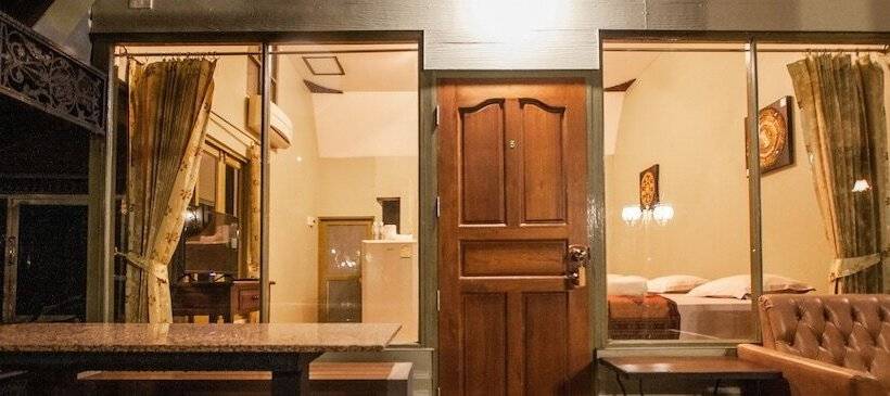 Pai Panalee The Nature Boutique