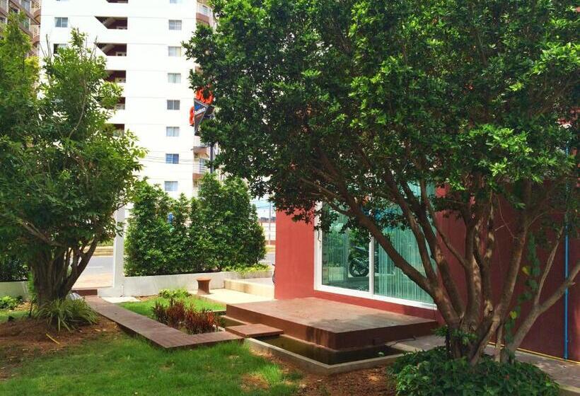 Fotos del hotel Villa Navin Beach Residence:  3