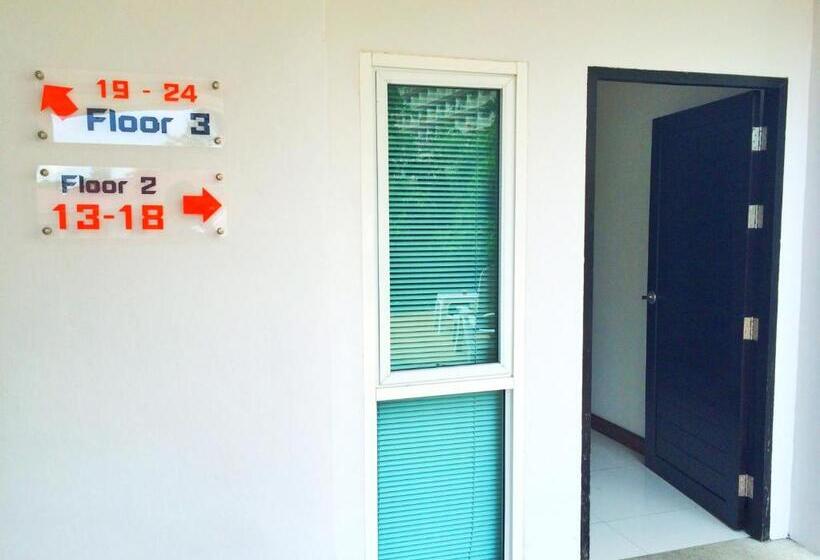 Fotos del hotel Villa Navin Beach Residence:  2