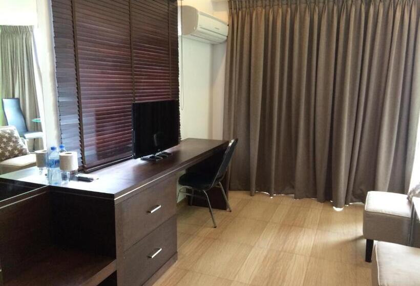 Fotos del hotel Villa Navin Beach Residence:  15