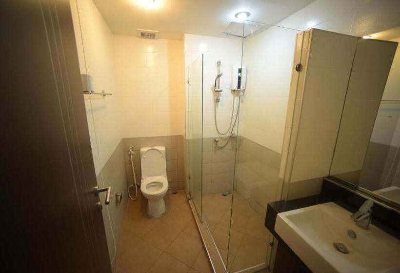 Fotos del hotel Villa Navin Beach Residence:  8