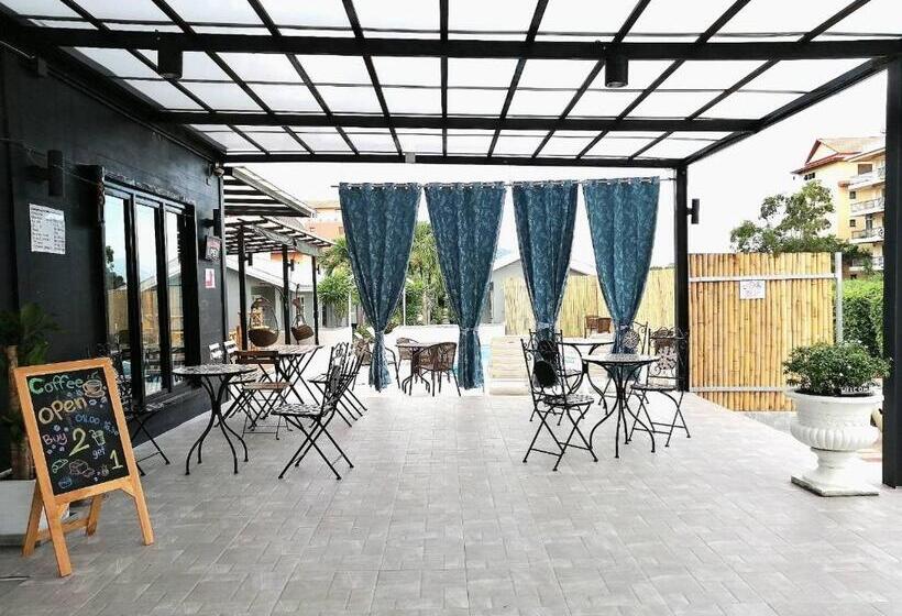 Fotos del hotel 1715 House & Caff Resort Phuket:  3