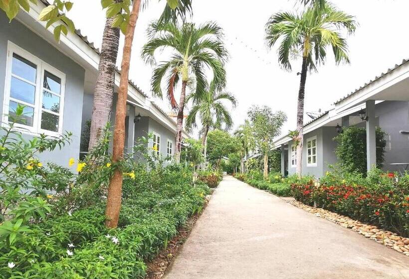 Fotos del hotel 1715 House & Caff Resort Phuket:  11