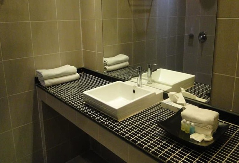 Fotos del hotel East Suites:  18