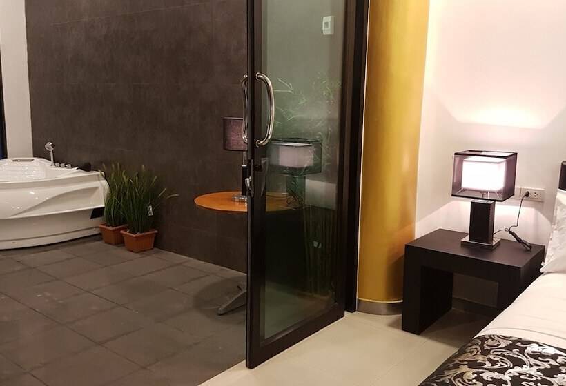 Fotos del hotel East Suites:  19