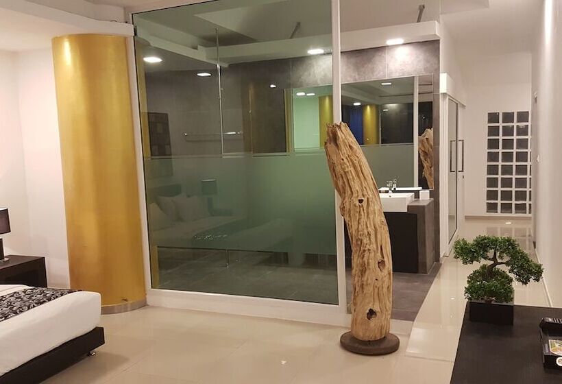 Fotos del hotel East Suites:  25