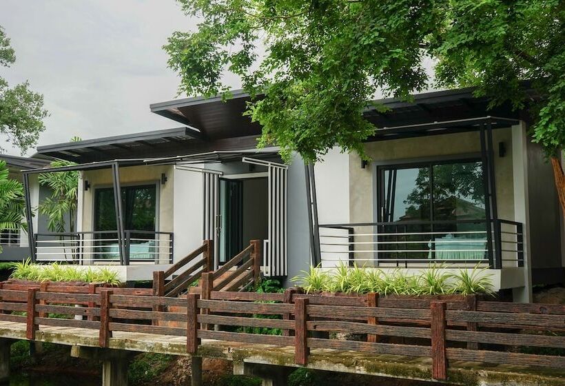 Fotos del hotel Nakhaburi  & Resort:  12