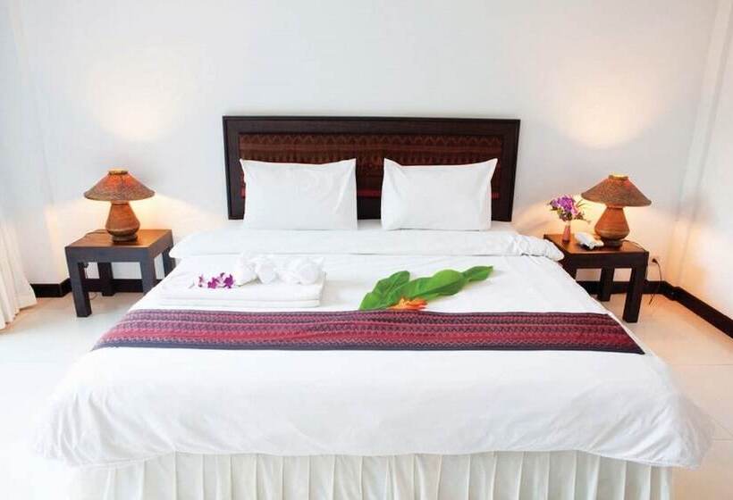 Fotos del hotel Nakhaburi  & Resort:  9