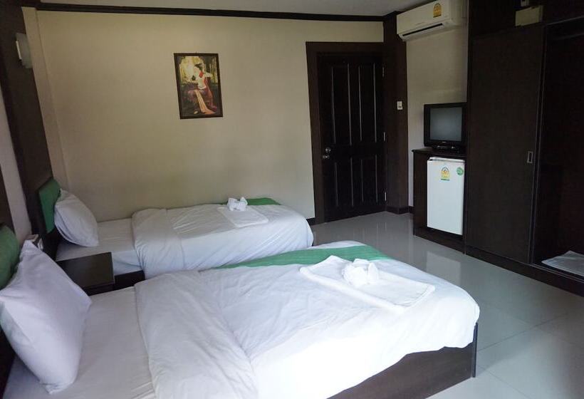 Fotos del hotel Nakhaburi  & Resort:  15