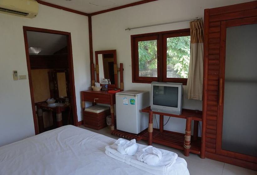 Fotos del hotel Nakhaburi  & Resort:  11