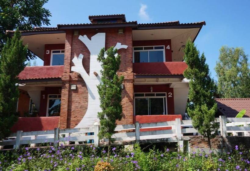 Fotos del hotel Nakhaburi  & Resort:  3