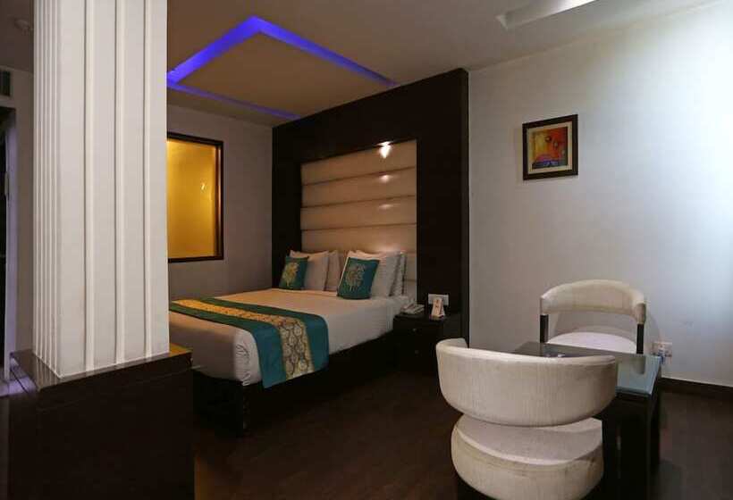 Fotos del hotel Capital O 7331  Airport Park Blue:  18