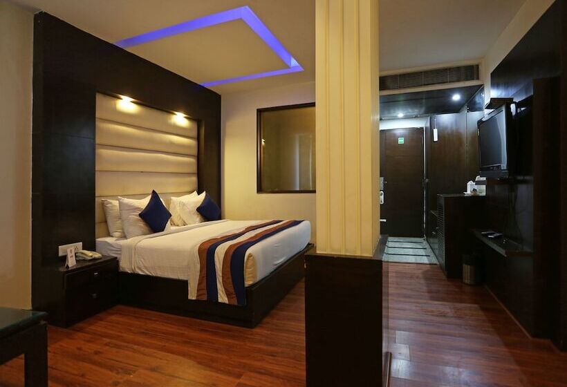 Fotos del hotel Capital O 7331  Airport Park Blue:  14