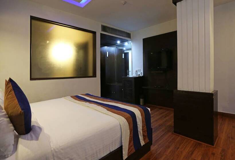 Fotos del hotel Capital O 7331  Airport Park Blue:  7