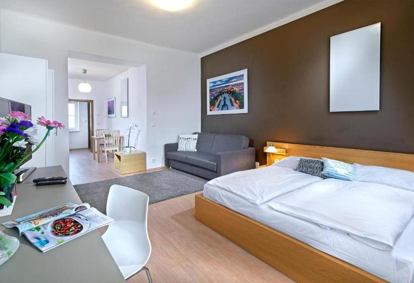 Downtown Suites Chlumova