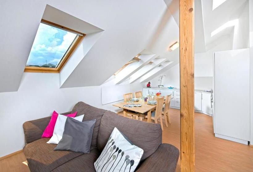 Fotos del hotel Downtown Suites Chlumova:  4