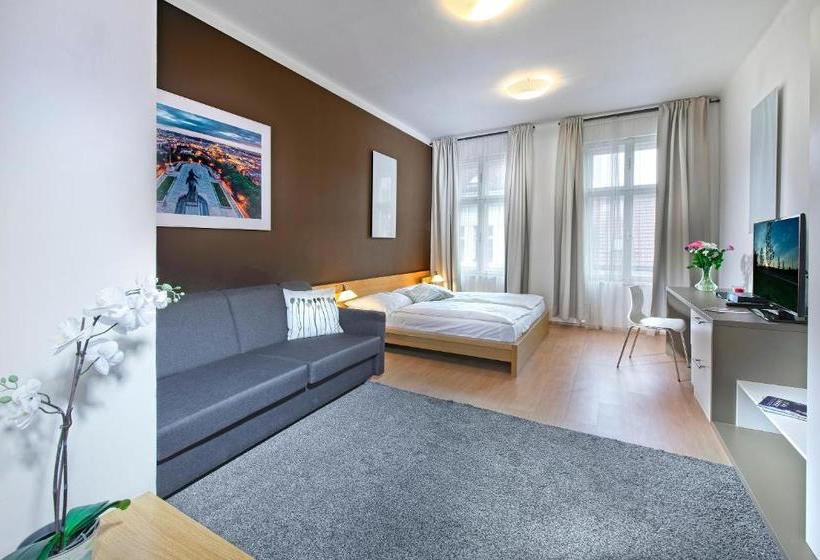 Fotos del hotel Downtown Suites Chlumova:  11